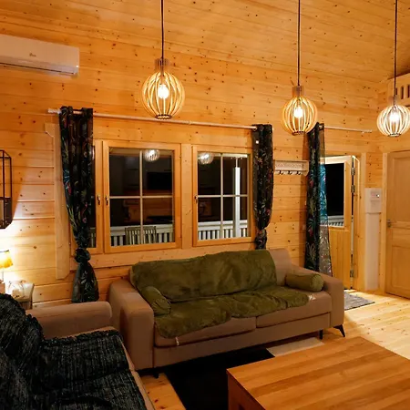 Autour De L'etang 86 Chalet *